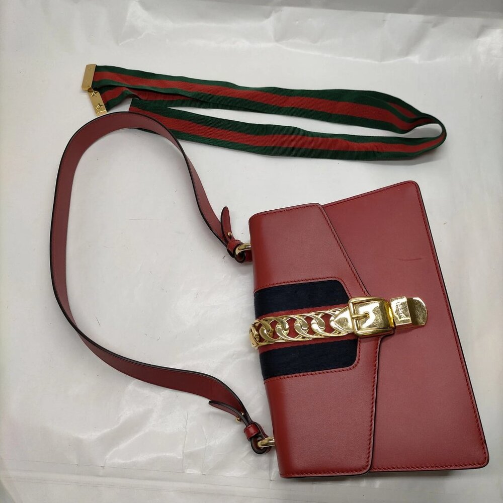 Authentic Gucci Sherry Line Red Leather Shoulder Bag mn684-112625 - Picture 5 of 16